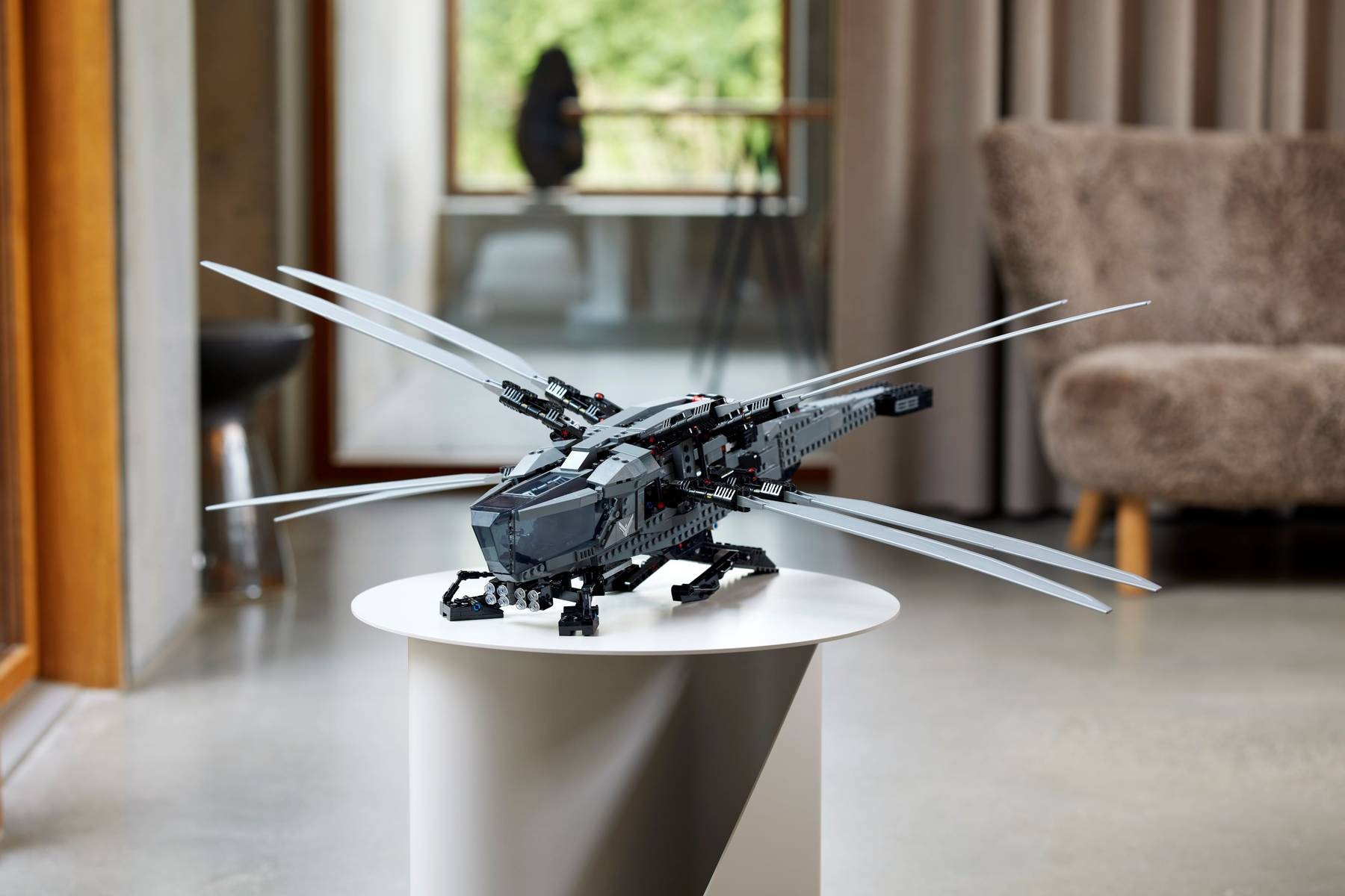 LEGO® Icons™ 10327 Duna: Atreides Royal Ornithopher