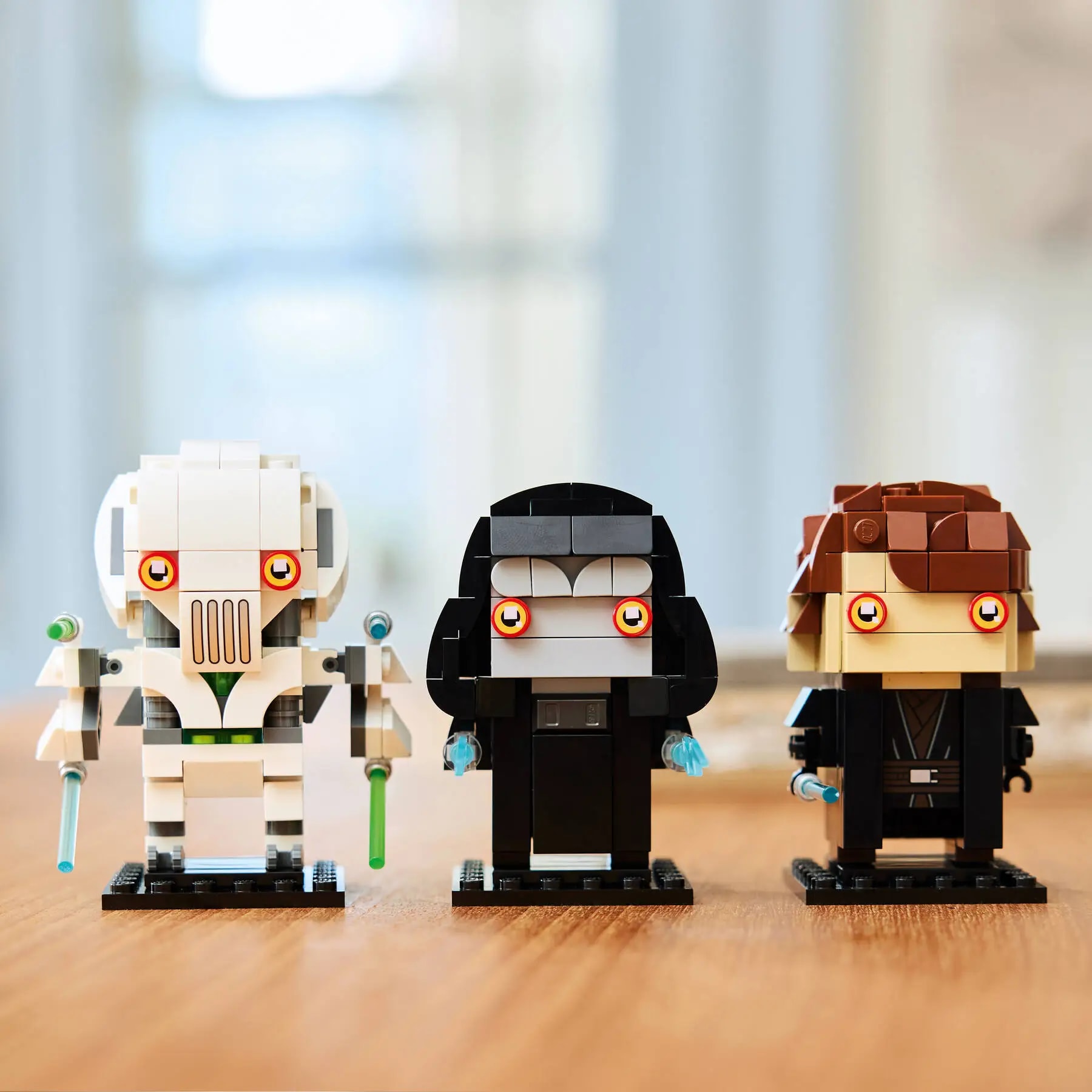 lego-star-wars-40796-pomsta-sithu-hrdinove-a-padousi-06